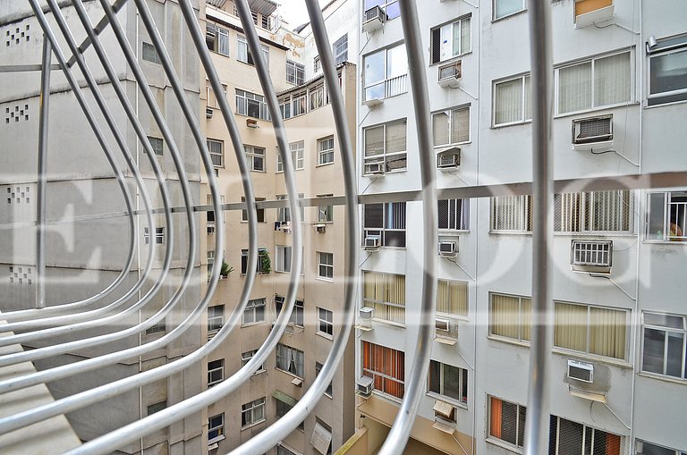 Silencioso apartamento de temporada de 2 Quartos em Copacaba